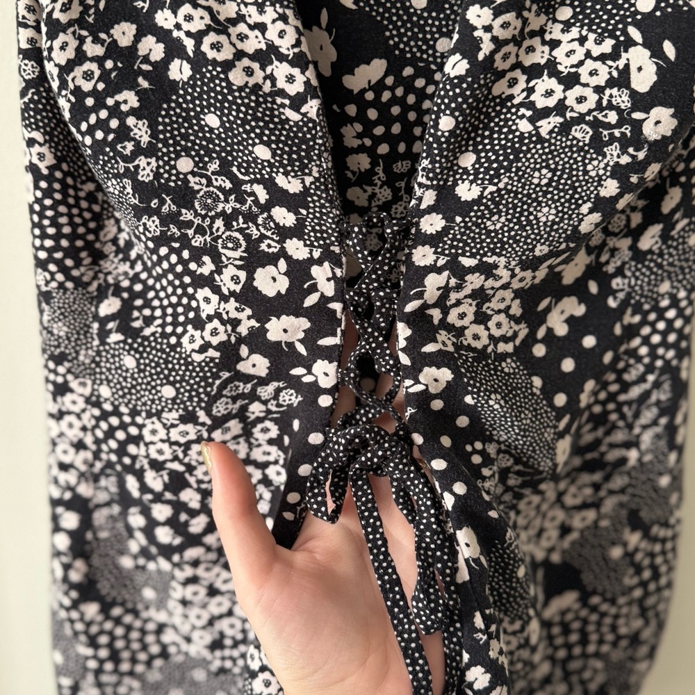 Y2K tie waist top Vintage Pinky Black Floral Button-Up Blouse w Corset Back Ties - Picture 9 of 10
